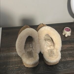 UGG Women's Cozy Tan and Cream Slippers